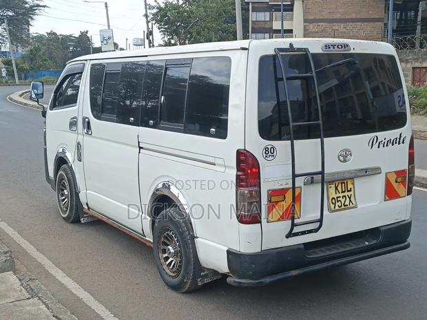 Toyota HiAce 2016 White - thumbnail 7