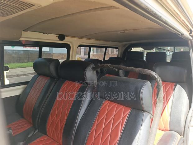 Toyota HiAce 2016 White - thumbnail 9