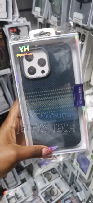 Xauri Real Carbon Fiber Case for iPhone 16 Pro Max With Magsafe