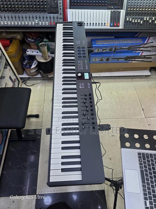 Arturia 88 Keys Midi Keyboard - main view