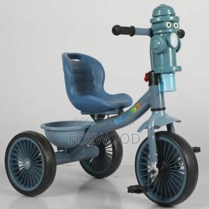 Tri Cycle With Bubble Machine - main view