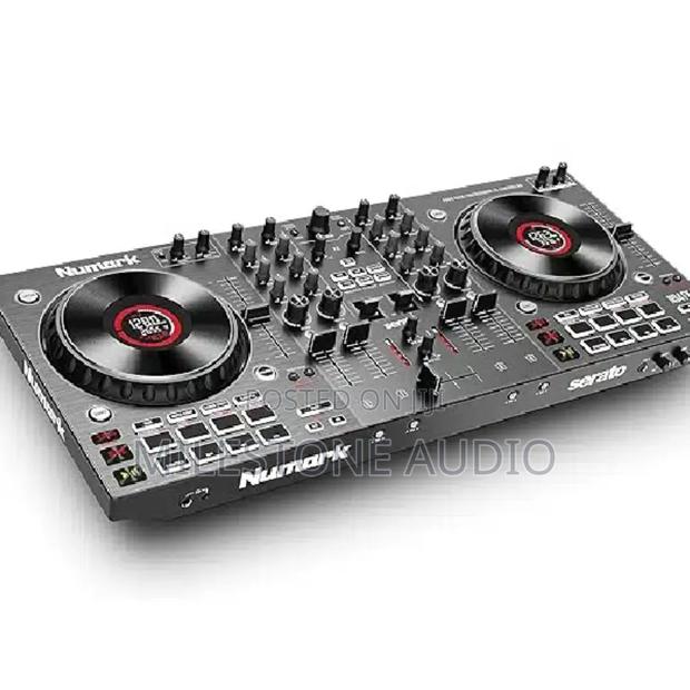 Numark Ns4fx Dj Controller - main view
