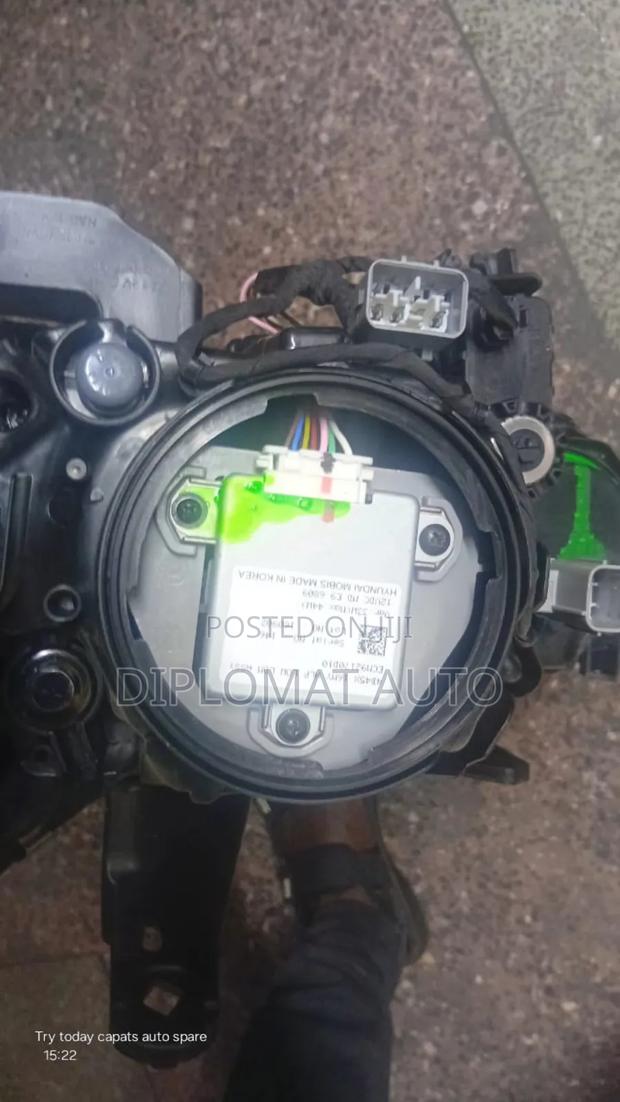 Outlander 2018 Headlight Xenon. - thumbnail 2