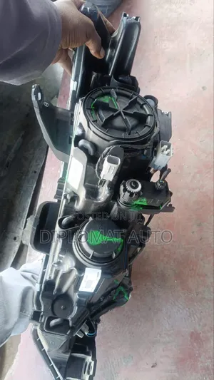 Outlander 2018 Headlight Xenon.
