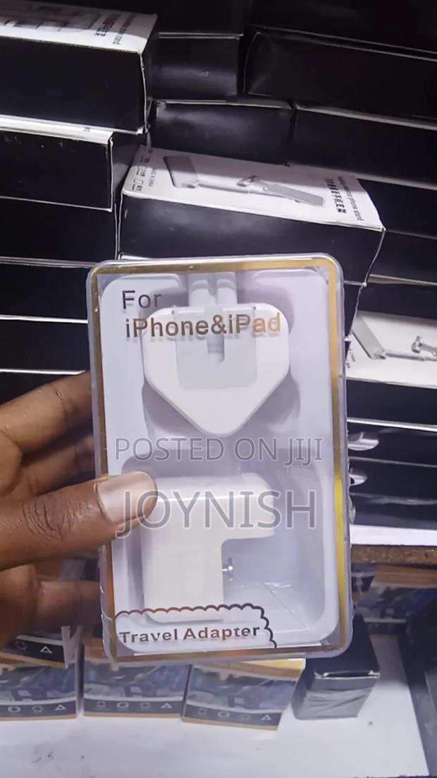 iPhone and I Pad Power Adapter - main view