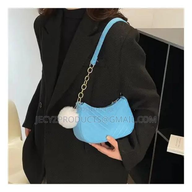 Mini Shoulder Bags - thumbnail 6