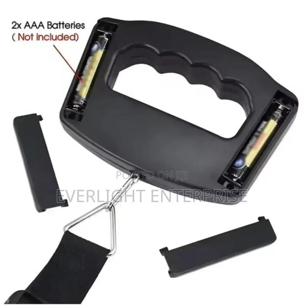 Electronic Hanging Luggage Scale - thumbnail 3