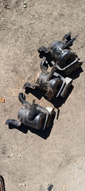 2zr Engine Mounts Filder, Axio, Wish,2008.
