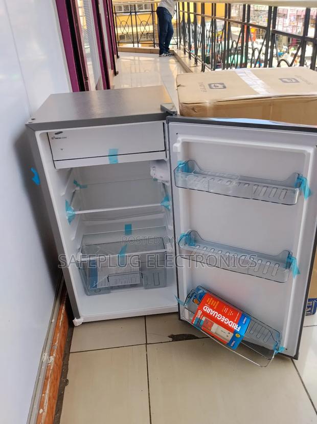 Single Door Fridge With Free Guard Ecomax 90l Single Door Fridge -
