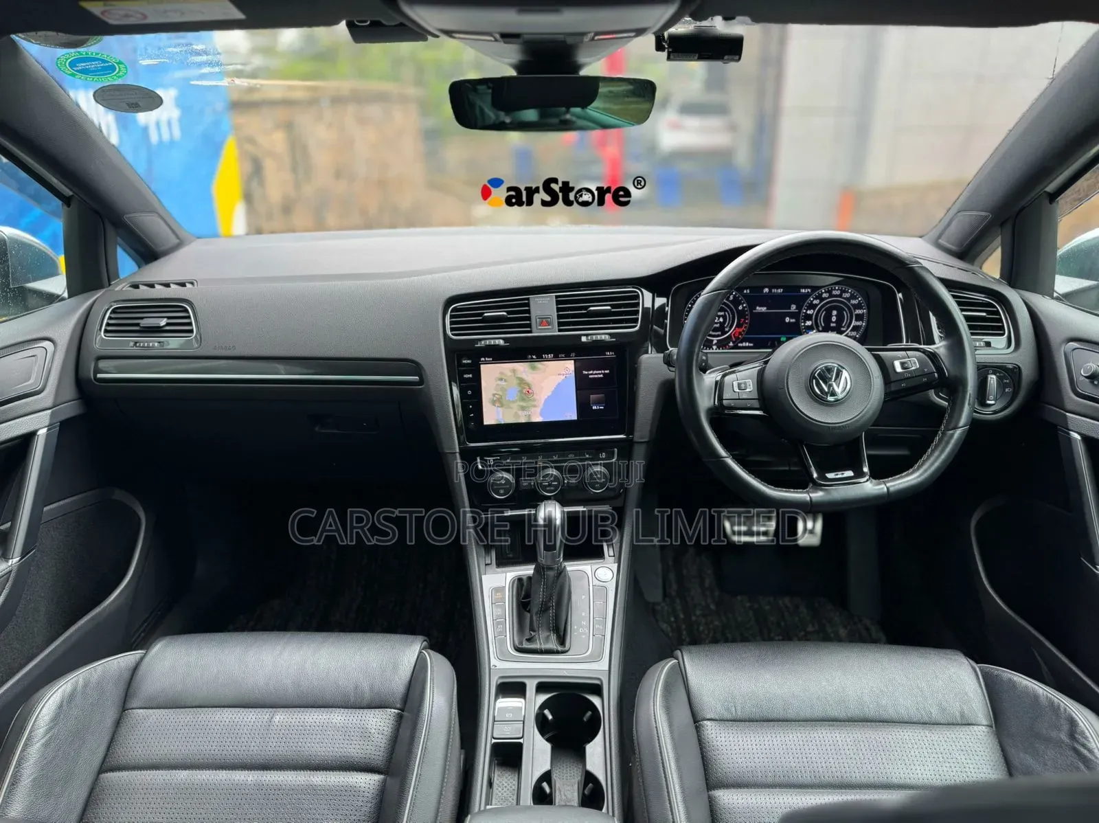 Volkswagen Golf R 4-Door w/DCC & Navigation 2018 White