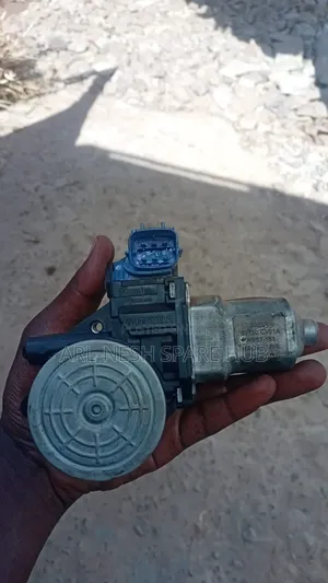 Nissan Vanette Driver Door Mirror Motor