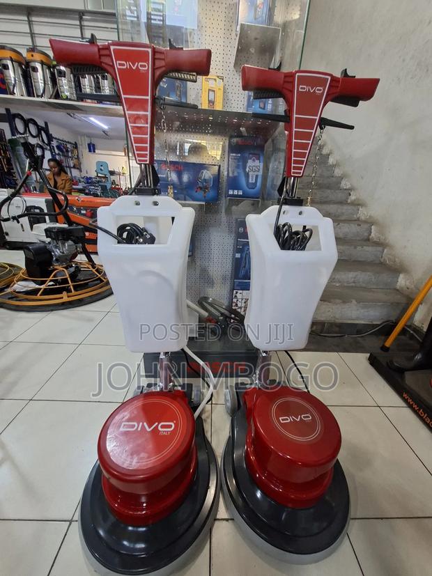 Floor Scrubber /Carpet Cleaner . - thumbnail 2