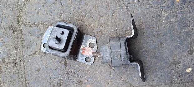 Right & Left Engine Mounts Rush,Cami. - thumbnail 3
