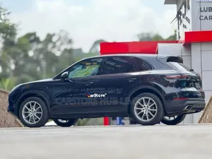 Porsche Cayenne Base AWD 2019 Blue