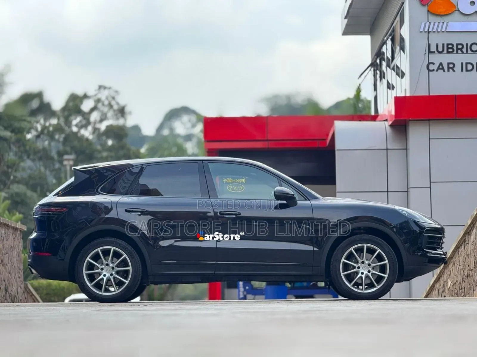 Porsche Cayenne Base AWD 2019 Blue
