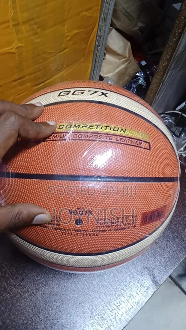 Molten Basketball Balls - thumbnail 2