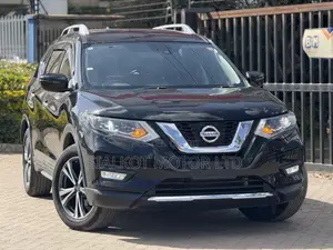 Nissan X-Trail 2.0 Petrol FWD 2018 Black