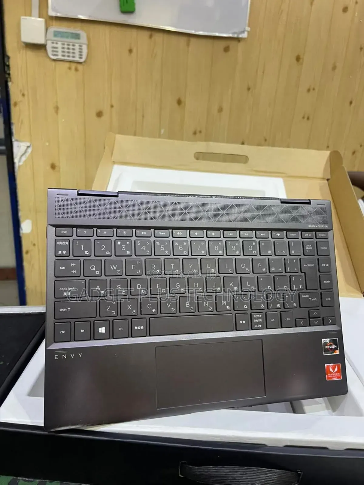 Laptop HP Envy X360 8GB AMD Ryzen 5 SSD 256GB