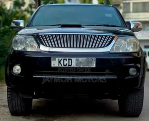 Toyota Fortuner 2015 Black