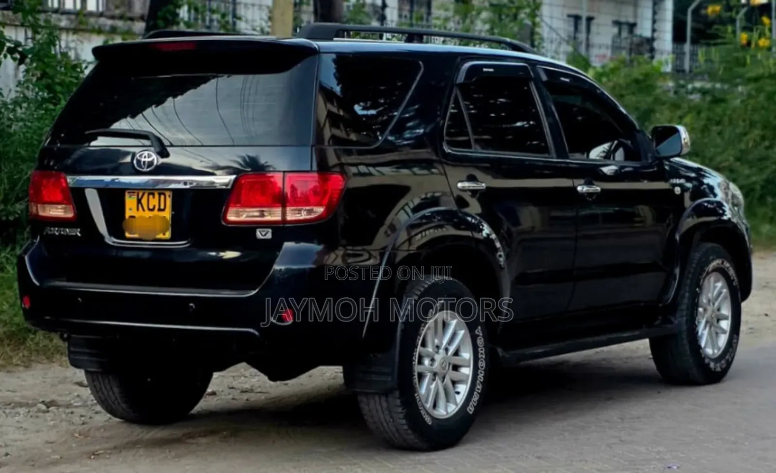 Toyota Fortuner 2015 Black