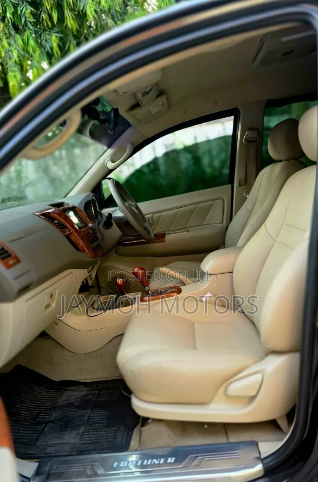 Toyota Fortuner 2015 Black