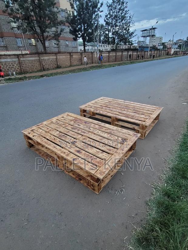 Blazed Finish 5by6 Pallet Bed-17b5 - thumbnail 2