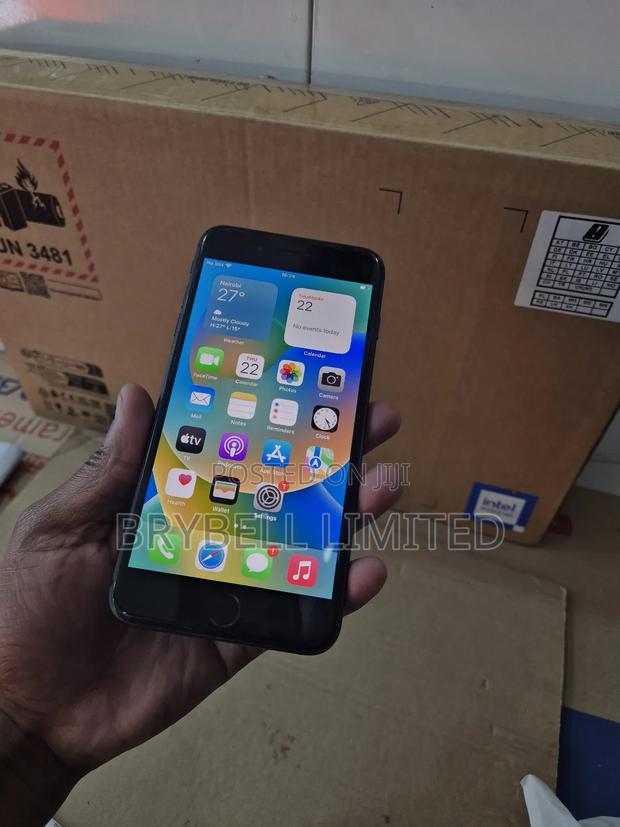 Apple iPhone 8 Plus 256 GB Black - main view