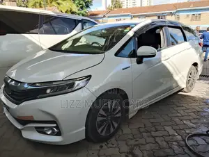 Honda Fit Shuttle 1.5 Hybrid 2WD 2019 White