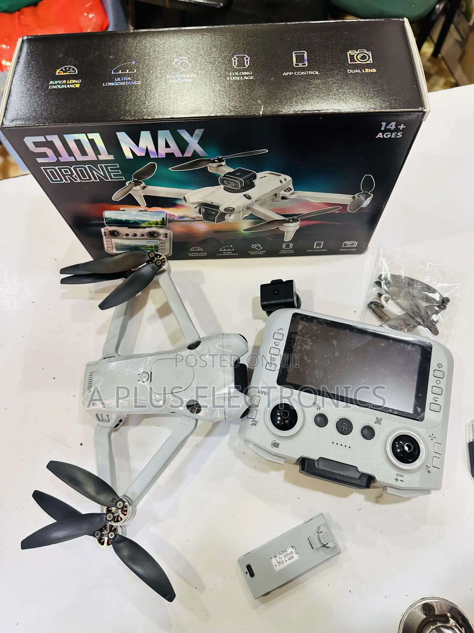 S101 Drone Double Camera With Screen – Long-Range Flying Camera Drone