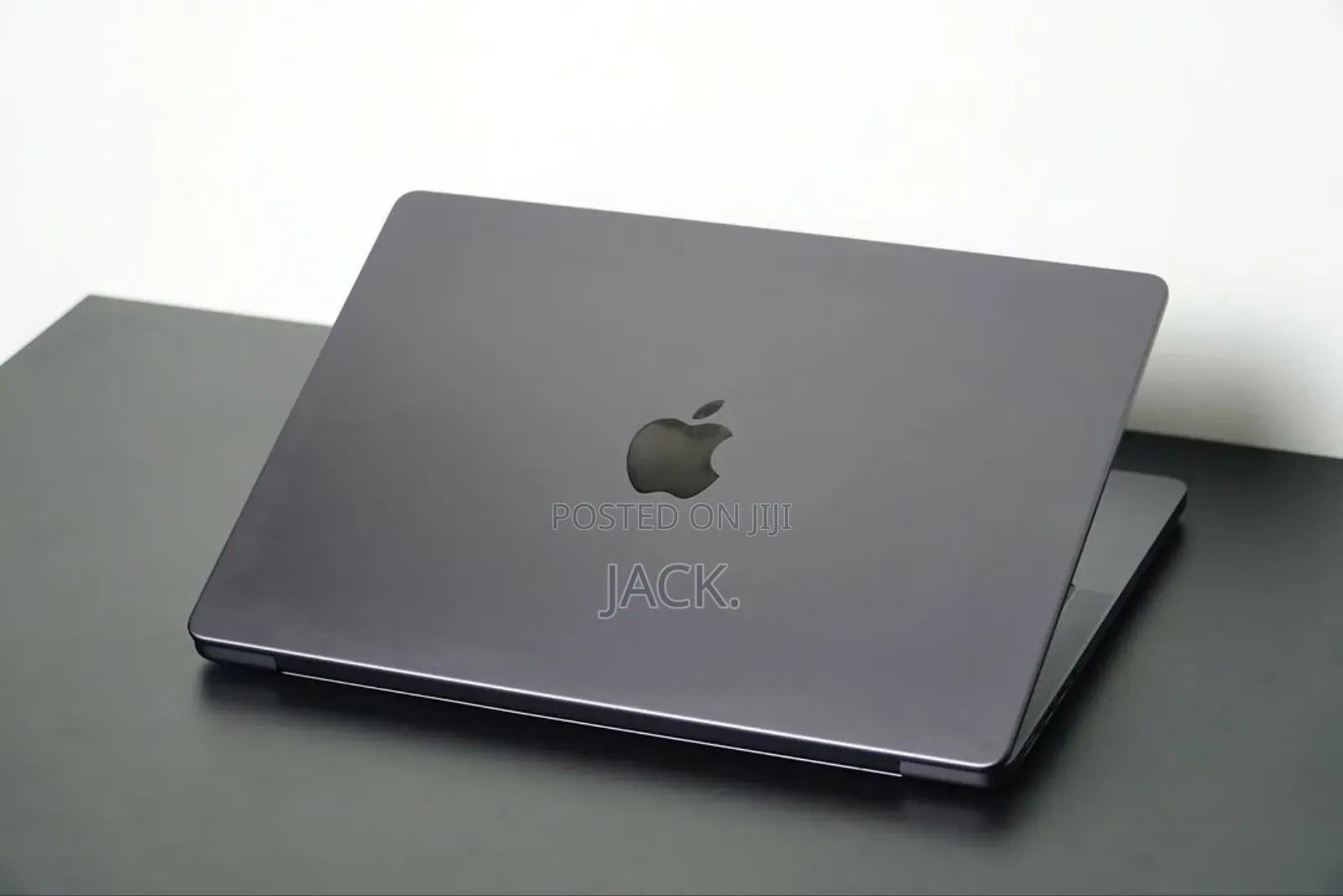 Laptop Apple MacBook Pro 2024 M4 16GB Apple M4 SSD 512GB