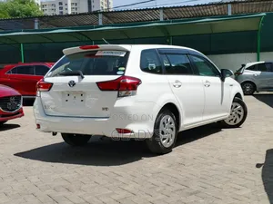 Toyota Corolla Fielder 2018 White