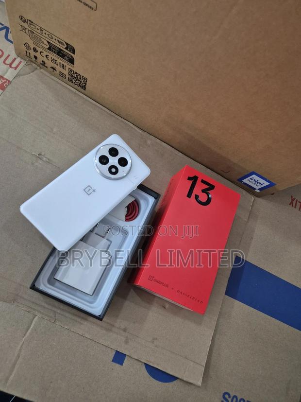 OnePlus 13 512 GB White - main view