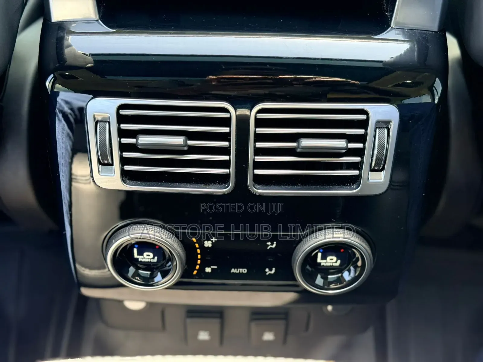 Land Rover Range Rover Vogue 2018 Black