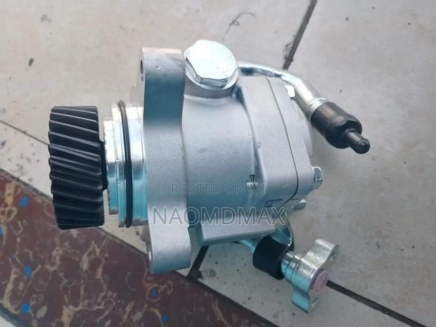 Power Steering Pump Isuzu Dmax 2018 - thumbnail 2