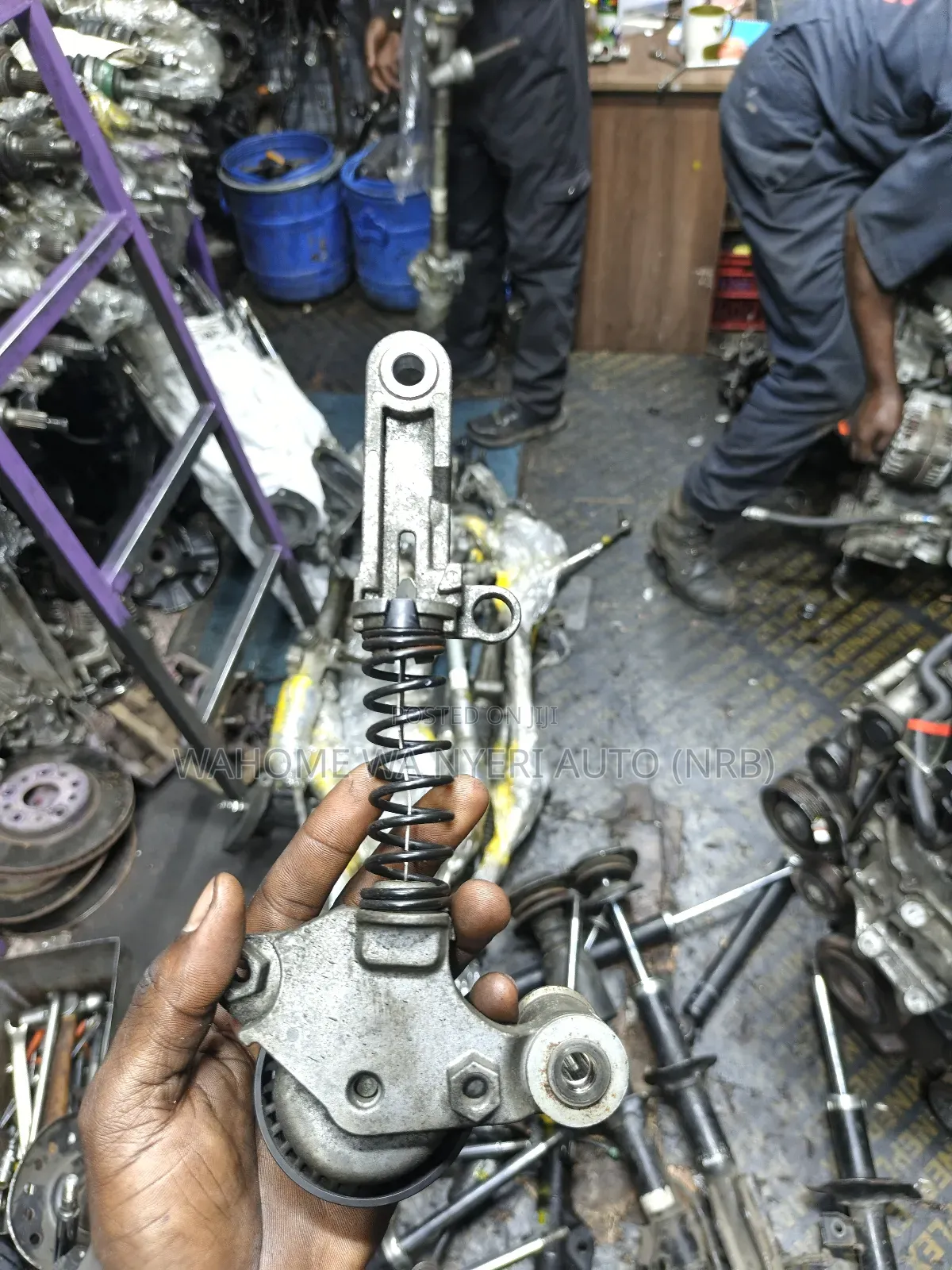 Tensioner  For 2zr  Premio,Allion,Aqua,Auris