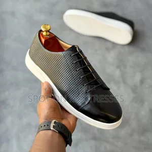 Casual Shoes For Men Available In Sizes 40-45