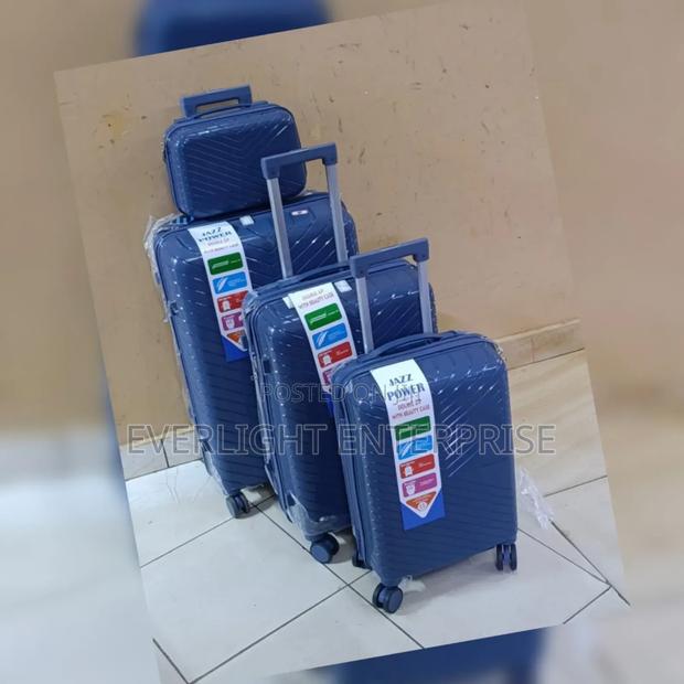 4 in 1 Luxurious Unbreakable Suitcase - thumbnail 2