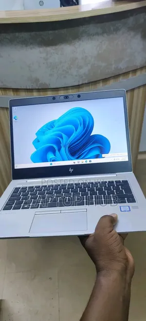 Laptop HP EliteBook 830 G5 8GB Intel Core I5 SSD 256GB