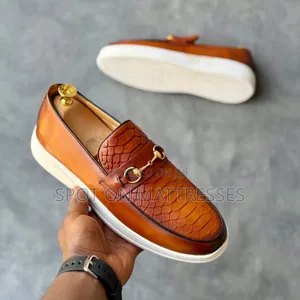 Fashion Men's Shoes Available In Sizes 39-45.