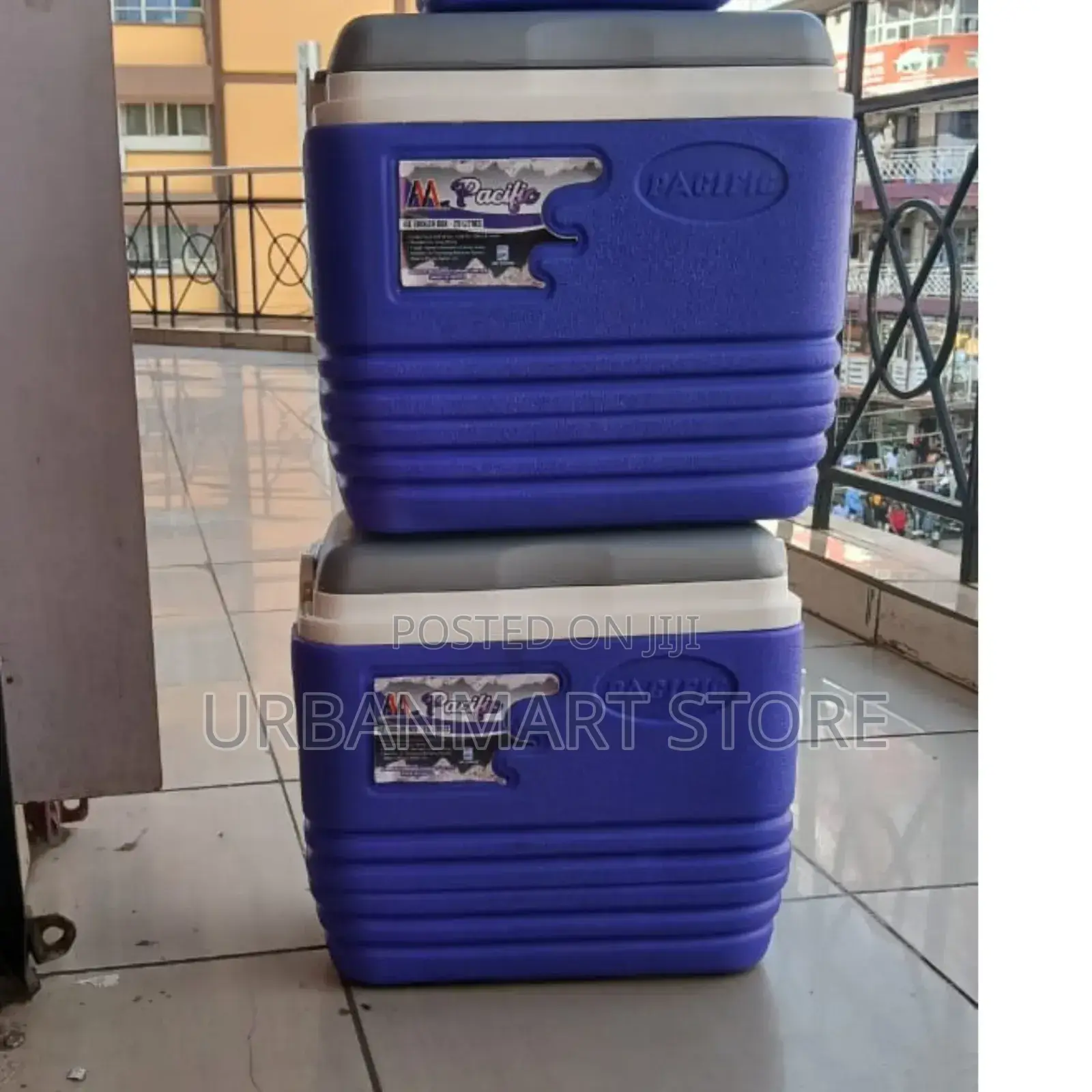 25 Litre Pacific Cooler Box on Offer – Keeps Drinks Food Cold