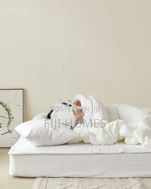 Plain White Unbinded Duvet – 6×6
