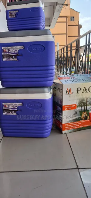 Pacific 25l High-Performance Insulated Cooler Box