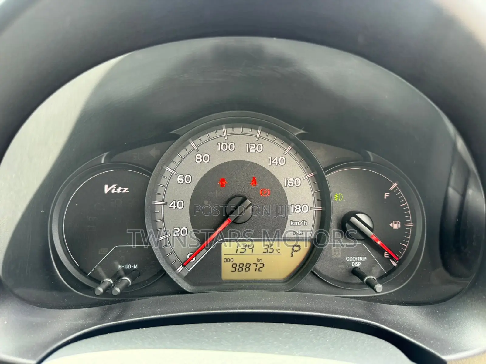 Toyota Vitz 1.0 FWD 5dr 2018 Black
