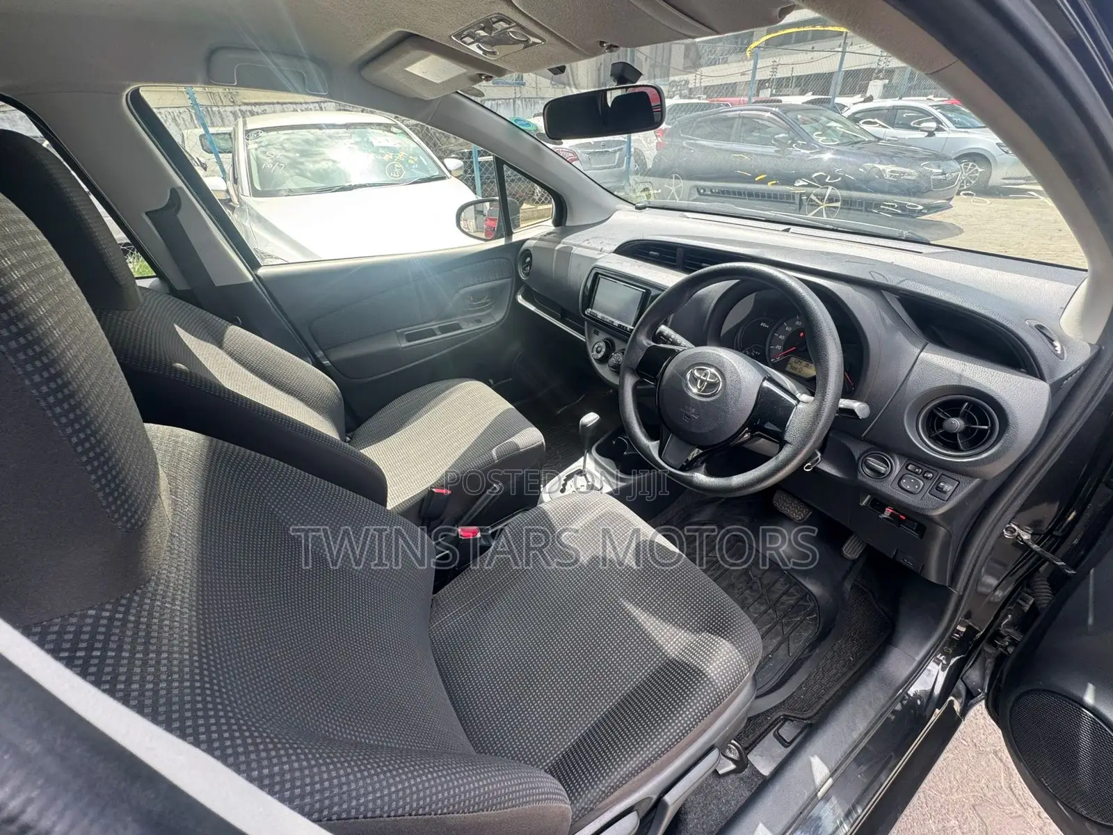 Toyota Vitz 1.0 FWD 5dr 2018 Black