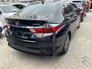 Honda Grace 1.5 Hybrid AWD 2020 Black