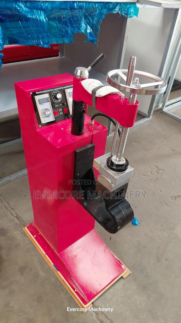 Big Tyre Vulcanizer Machine Best Quality Machine. - thumbnail 3