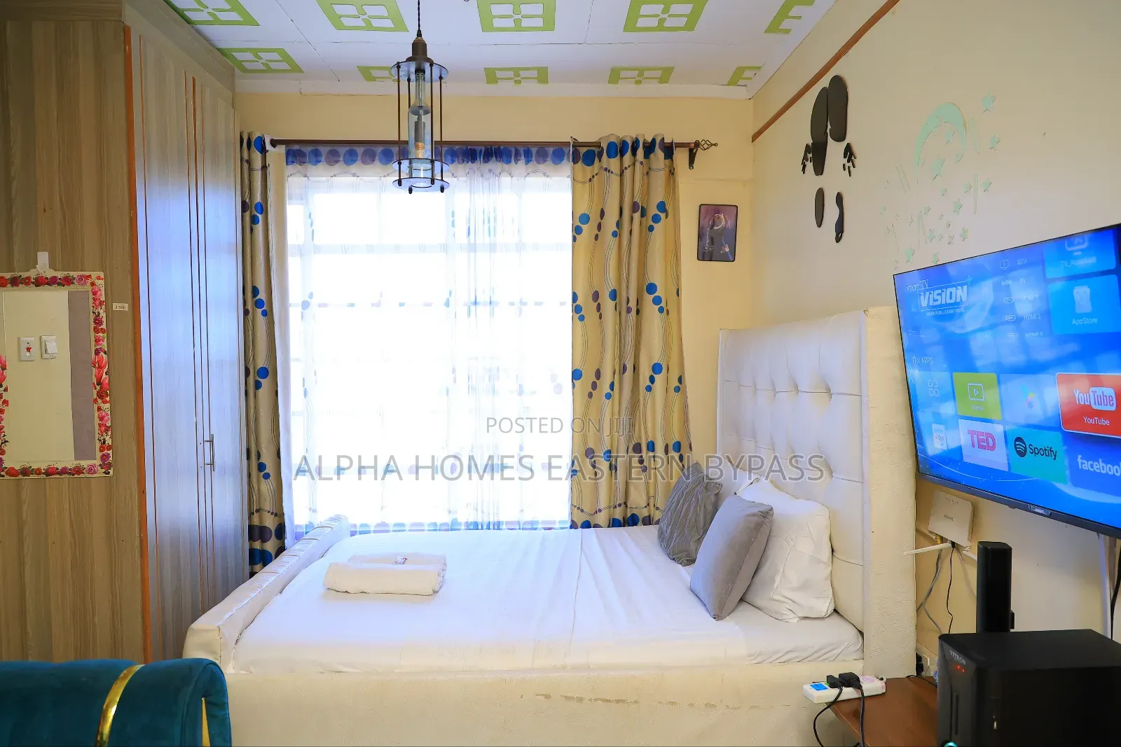 Kamakis Hideaway: Modern Studio With All the Amenities
