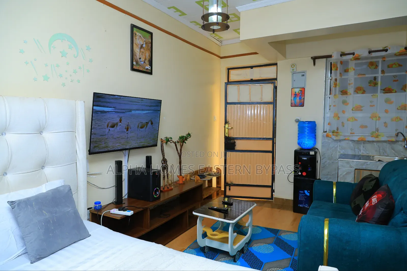 Kamakis Hideaway: Modern Studio With All the Amenities