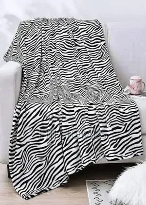 Coral Fleece Throw Blanket | 6×6 | Warm Cozy