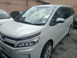 Toyota Voxy 2019 White